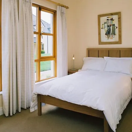 Heyward Mews Homes Sleeps 6 No 6 By Trident Homes *